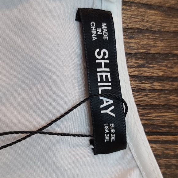 Dress - Picture 6 of 6